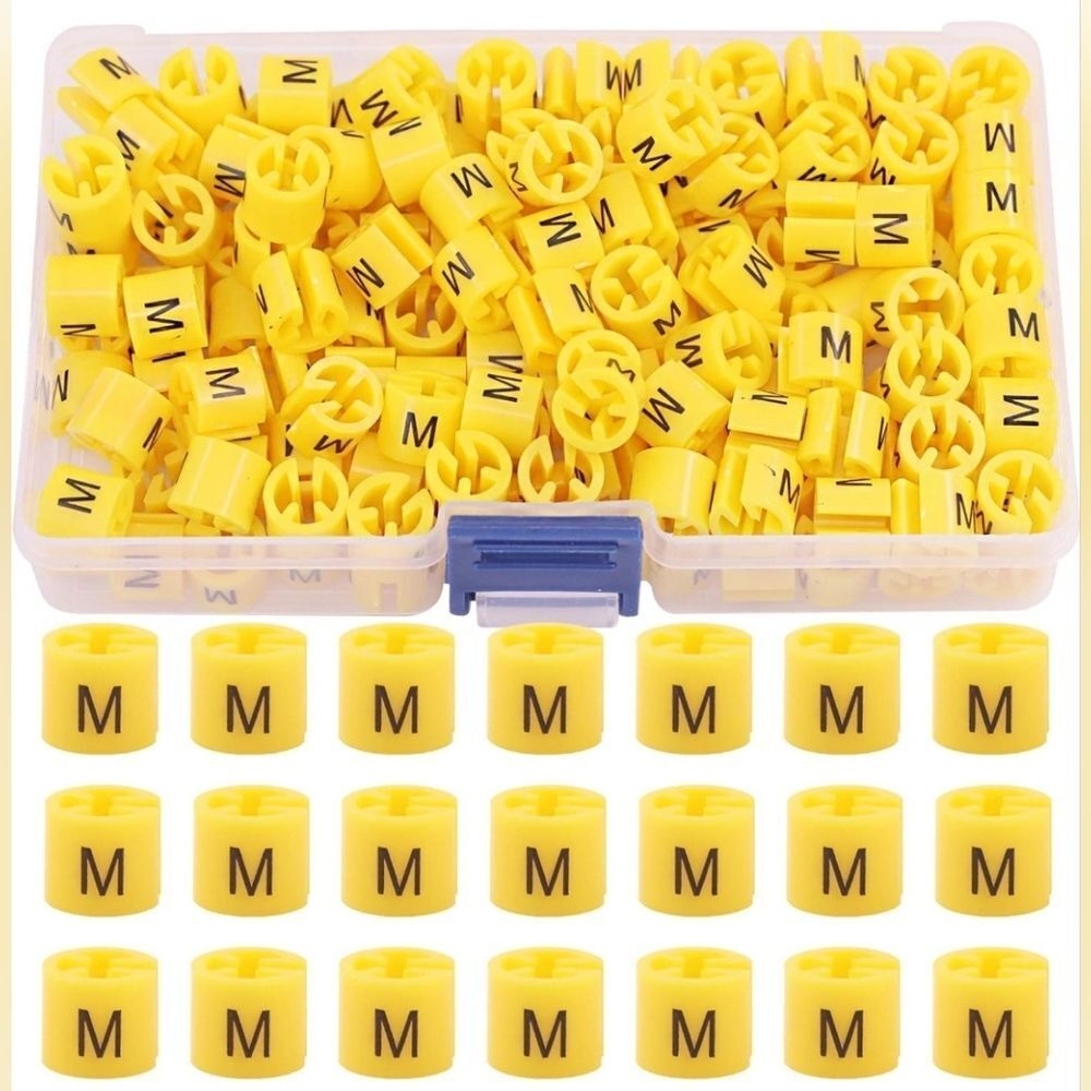 🔹️NIB Yellow Plastic Clothing Clip On Hanger Size Tags Medium